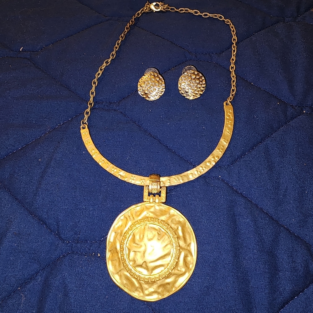 Gold Plated Necklace/Earrings